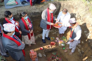 ३०९ स्थानीय तह र तीन वटा प्रदेशमा अस्पताल भवनको लागि शिलान्यास