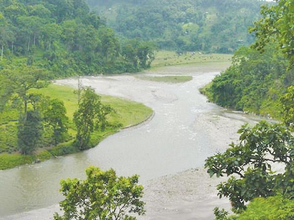 गरुवामा पुल शिलान्यासः वर्षौँको पिरलो हट्नेमा स्थानीय आशावादी