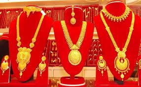 ६५ लाखको गहना बरामद