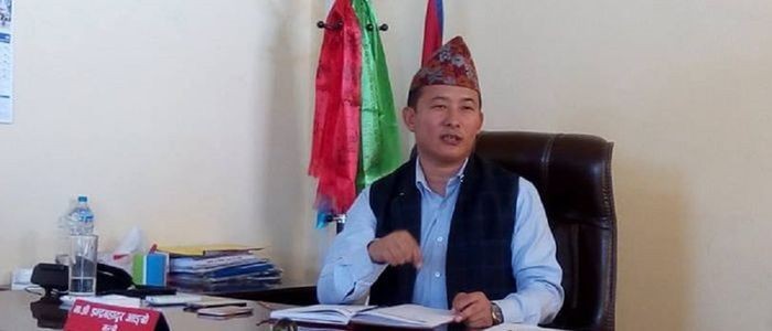 मन्त्री आङ्बो पदमुक्त