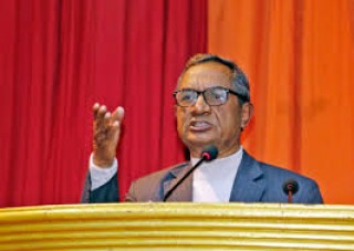 दलहरु विभाजन हुँदा लोकतन्त्र कमजोर हुन्छ : नेता शर्मा