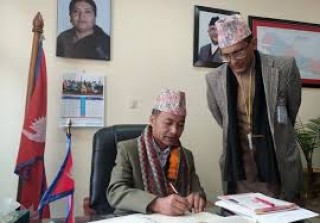 मन्त्रालयको घेराभित्र मात्रै सीमित हुन्न : मन्त्री लामा