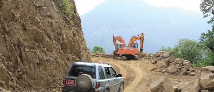 सवारी साधन आवतजावतमा रोक