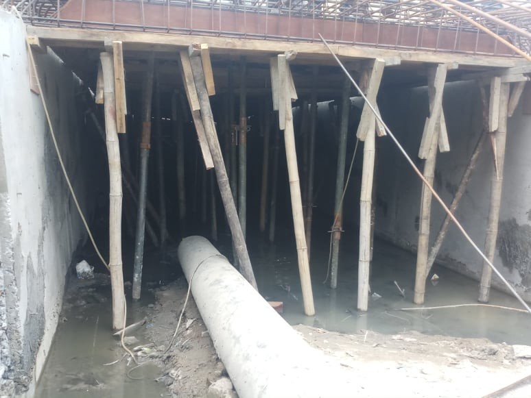 constr1.jpg