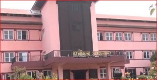सर्वोच्च अदालतमा चार पूर्वन्यायाधीशद्वारा लिखित जवाफ पेश