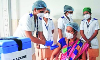 कोभिड खोप : धनी राष्ट्रमा अत्यधिक परिमाण