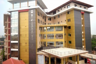 अब क्यान्सर उपचारका लागि विदेश जानुपर्दैन 