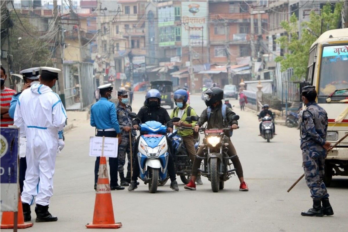 स्वास्थ्य मापदण्ड उल्लङ्घन गर्ने आठ हजारलाई कारवाही
