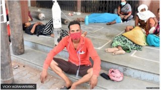 अस्पतालमा अक्सिजन बाँड्ने युवक पक्राउ