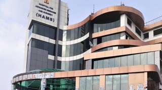 उपचारमा ब्रह्मलुट मच्चाउने ह्याम्स र केएमसी अस्पताललाई काठमाडौंका सिडिओको स्पष्टिकरण