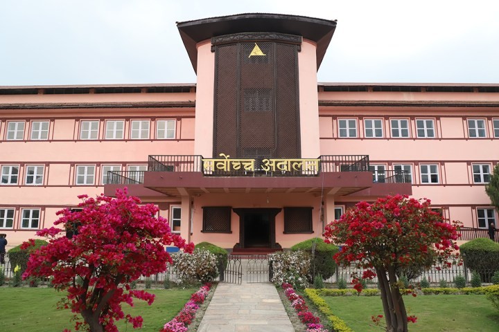 भेन्टिलेर, अक्सिजन र औषधिको व्यवस्था गर्न सर्वोच्चको आदेश