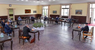 एमाले स्थायी कमिटी बैठक बस्दै