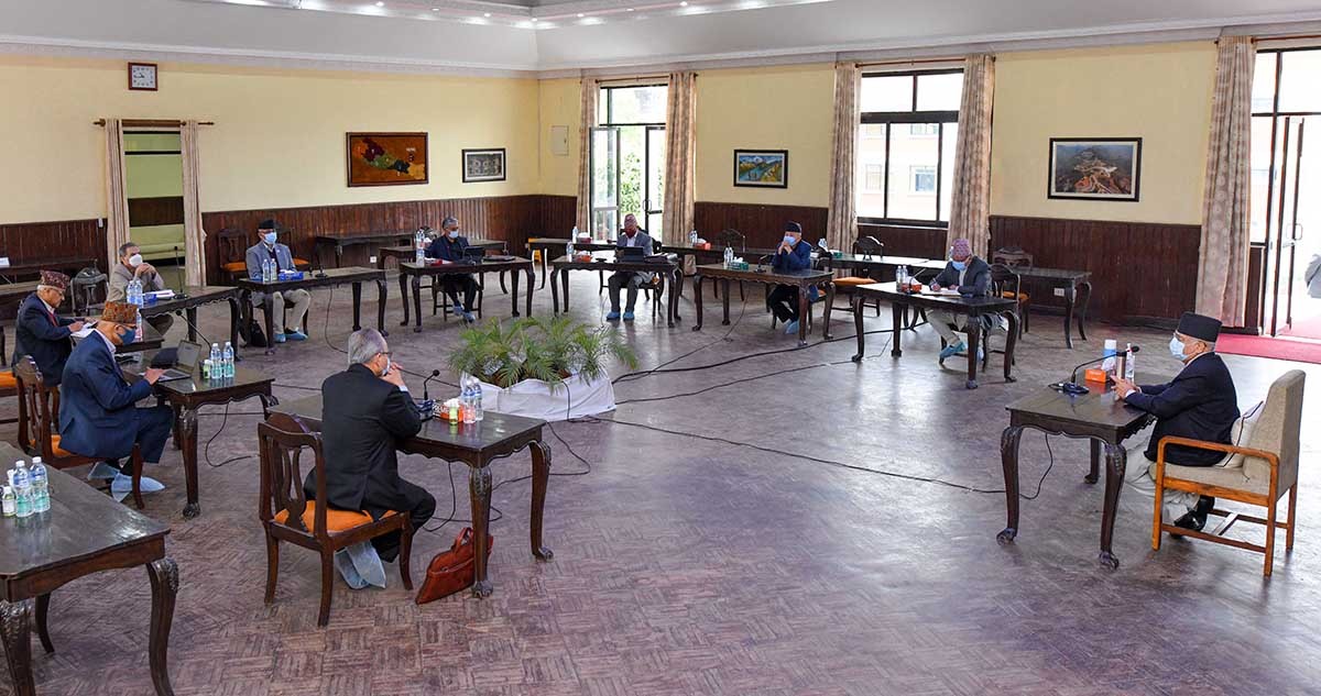 एमाले स्थायी कमिटी बैठक बस्दै