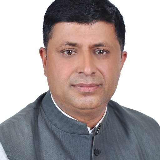 प्रचण्ड र माधवः कम्युनिष्ट आन्दोलनका सारथी कि दक्षिणपन्थका चुकुल ?