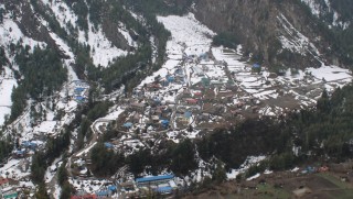 चामेका ३६ घर जोखिममाः बस्ती डुबानमा