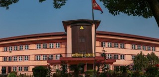 प्रतिनिधिसभा विघटनविरुद्ध मुद्दाः पछि धकेलिँदै सुनुवाइ