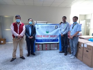 सांसद दीपेन्द्र श्रेष्ठद्धारा सिभिल अस्पताललाई सवा करोडको स्वास्थ्य सामग्री