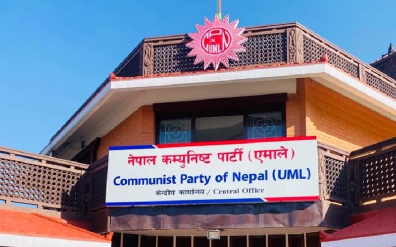 एमाले विवादः मिलनबिन्दु खोजी तीव्र