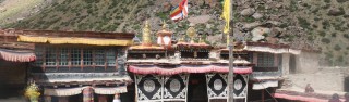 ढुङ्गा खस्दा चाला गुम्बामा ८० लाखको क्षति