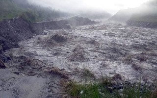 सेतीमा पानीको बहाव बढ्यो, सतर्क रहन आग्रह