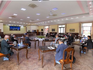 एमाले स्थायी कमिटी बैठक बस्दै