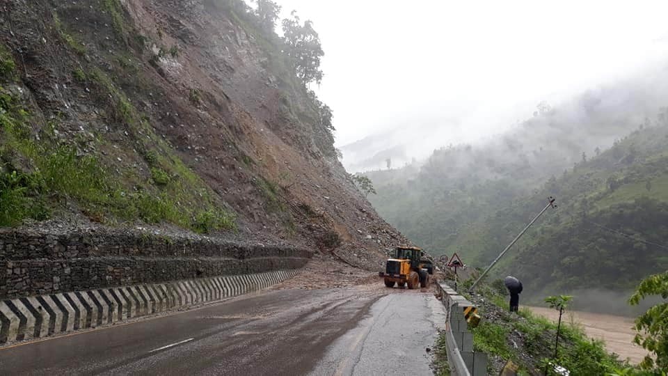 नारायणगढ–मुग्लिन सडक पुनः अवरुद्ध