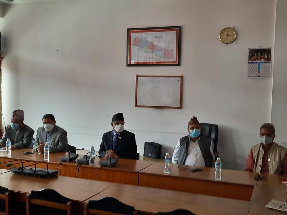देउवा सरकारलाई विश्वासको मत दिने माओवादी केन्द्रको निर्णय