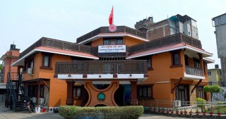 एमाले एक, व्यवहारमा अनेक : क-कसले कता-कता मत हाले ?