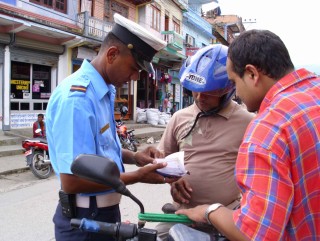 लमजुङ ट्राफिक प्रहरीमा प्रविधिको विकास