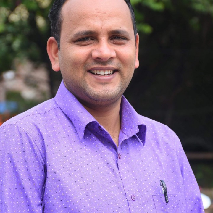 नियुक्ति पाउने बाहेकका  नेता-कार्यकर्ताले छोड्दै माधव नेपालको साथ 