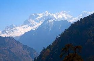 १६० आरोहीलाई मनास्लु हिमाल चढ्ने अनुमति
