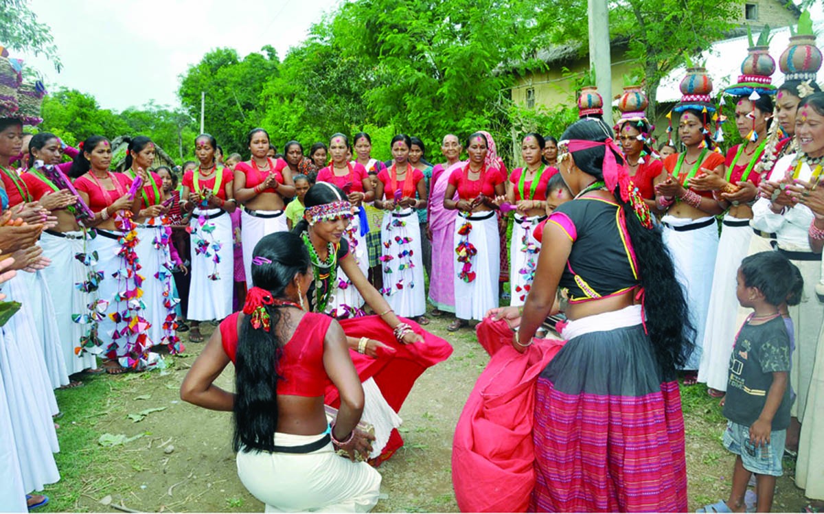 थारू समुदायले ‘अट्वारी पर्व’ मनाउँदै