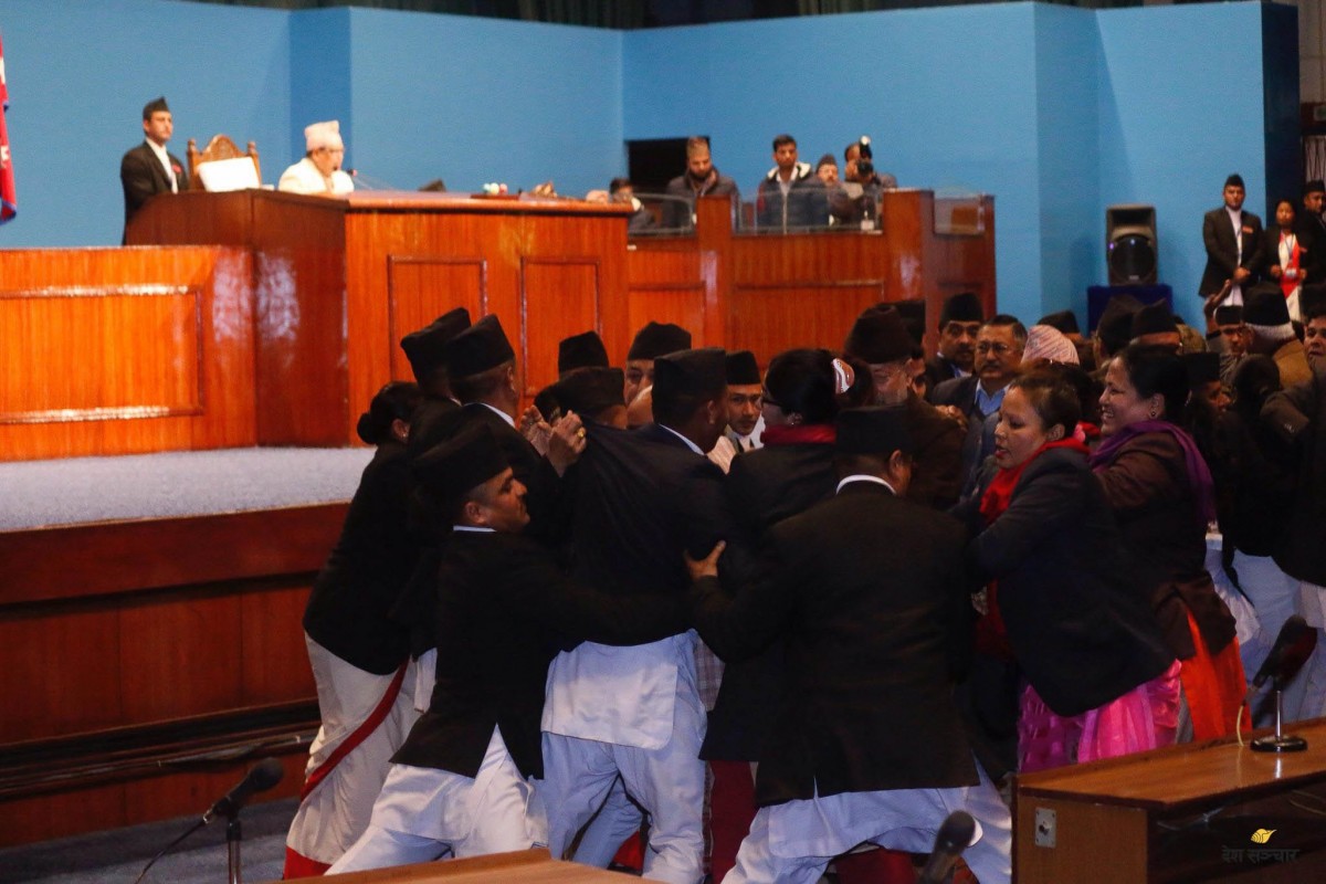 संसदमा  अवरोध कायमै