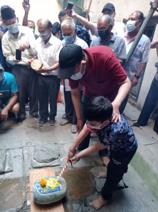 असनमा तुलाधर समुदायले दसैँ मनाए
