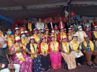 नेकपा एमाले काठमाडौं ३१ अध्यक्षमा हुमा आचार्य, को -को भए पदाधिकारी ?