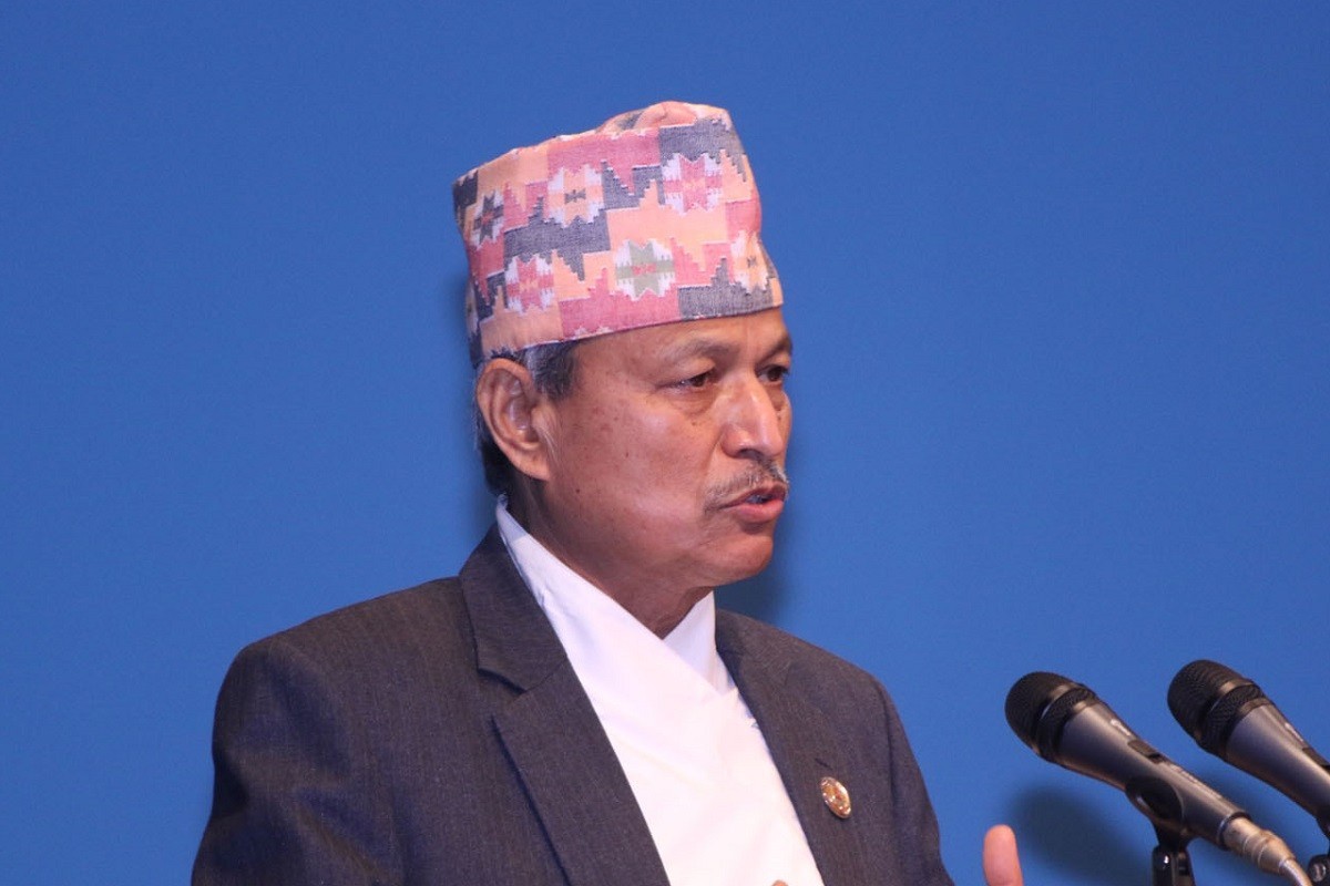 एमाले अध्यक्षमा डा रावलको उम्मेदवारी घोषणा
