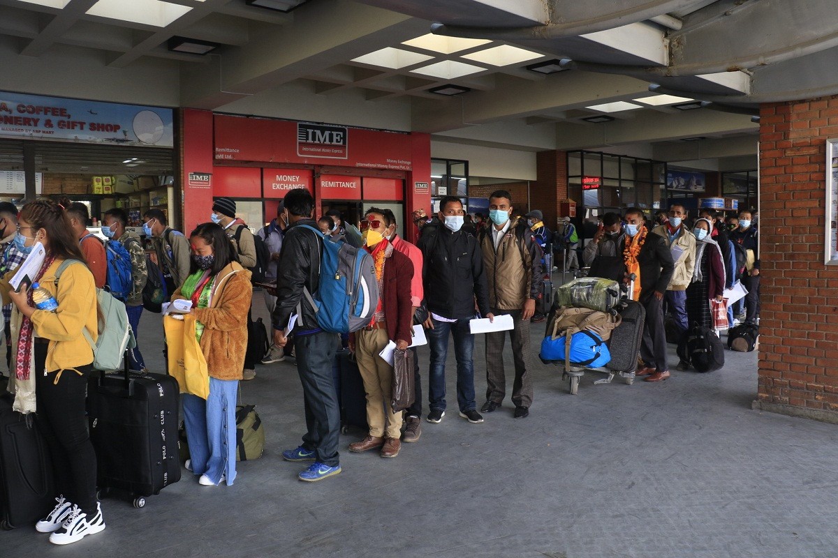 सरकारले अफ्रिका, हङ्कङसहित नौ मुलुकबाट आउने यात्रुलाई प्रवेशमा अनुमति नदिने
