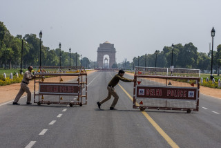 भारतमा ओमिक्रोन : दिल्लीमा ‘यलो अलर्ट’ ; सबै शैक्षिक संस्था बन्द गरिने