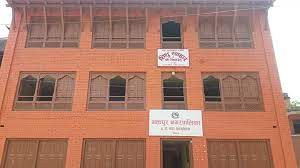 पुल निर्माण अलपत्र पार्ने निर्माण व्यवसायीलाई वडाध्यक्षले वडामै थुनिदिए