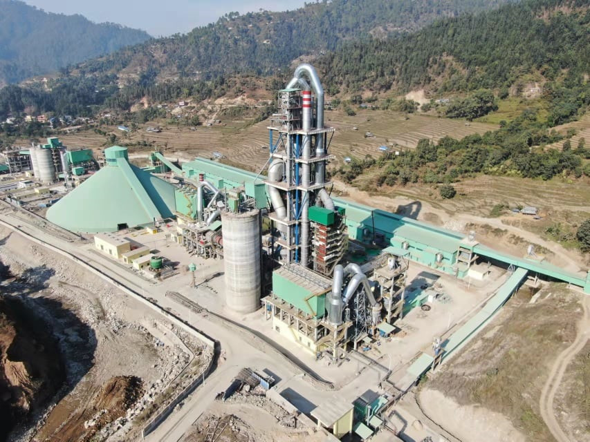 हुवासिन सिमेन्टले सुरु गर्यो परीक्षण उत्पादन