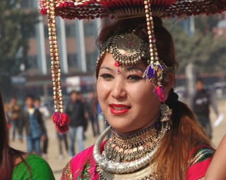 आज थारु समुदायले माघी पर्व मनाउँदै