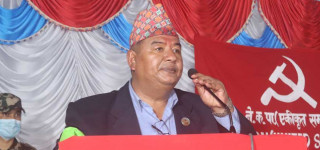 भिजिट भिसामा दुबई पुर्‍याएर अलपत्र पार्नेलाई कुनै हालतमा छोड्दैन : श्रममन्त्री श्रेष्ठ