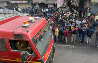 दिल्लीमा आगलागीबाट सातको मृत्यु