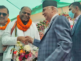 जनताको पार्टी चिनेरै सरावगी एमालेमा - अध्यक्ष ओली