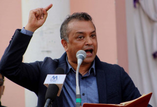 स्थानीय निर्वाचनमा काँग्रेसको घोषणापत्र लेख्ने जिम्मा गगन थापालाई