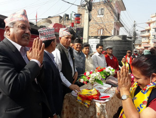 बस्ती बस्तीमा राजनीतिक दल, उत्साहित देखिँदै जनता