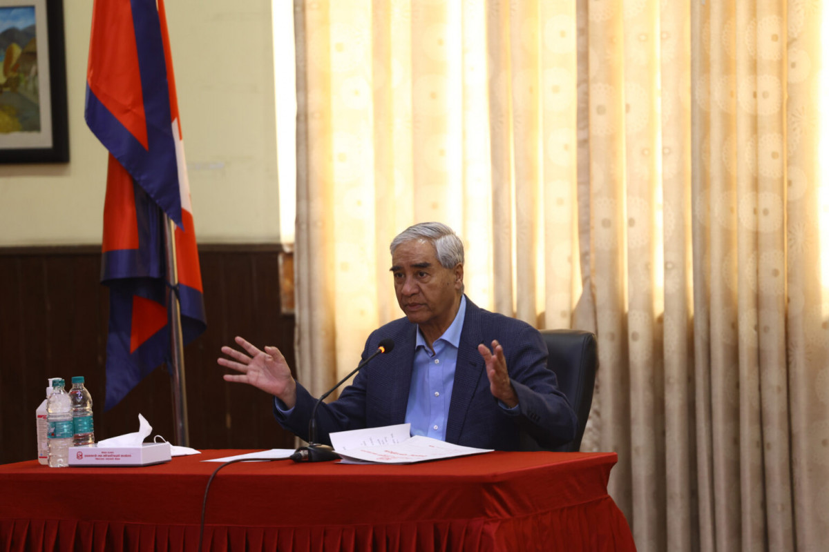 गठबन्धनको पक्षमा रहेका देउवा घेराबन्दीमा