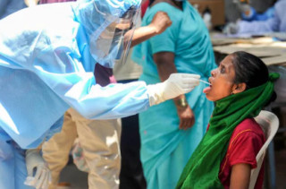 भारतमा कोरोना भाइरसबाट २४ घण्टामा दुई हजार सङ्क्रमित