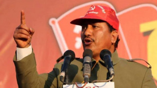 पार्टी फुटाउने कार्य गरेको आरोप लगाउँदै विप्लवद्धारा दुई केन्द्रीय सदस्य वरखास्त