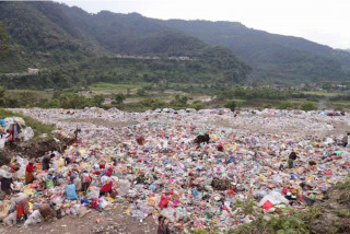 सिसडोलमा फोहोरको गन्ध मापन गरेर फर्कियो वैज्ञानिक टोली